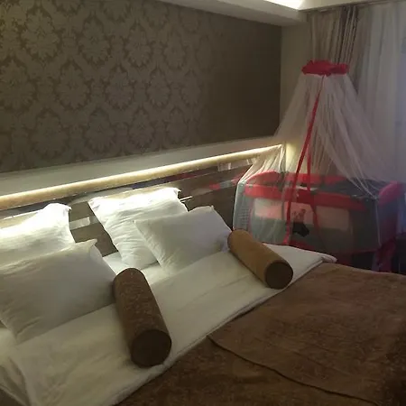 Otel Golden Rain Old 4*