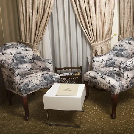 Golden Rain Old Otel