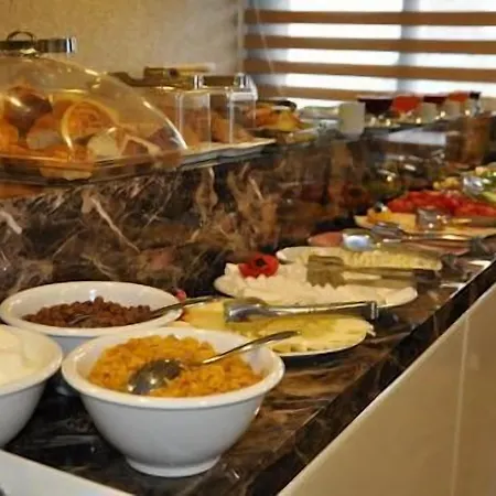 Otel Golden Rain Old