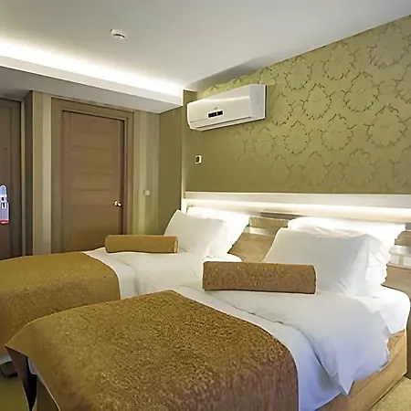 Hotel Golden Rain Old