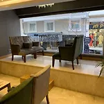 Golden Rain Old 4*