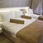 Hotel Golden Rain Old